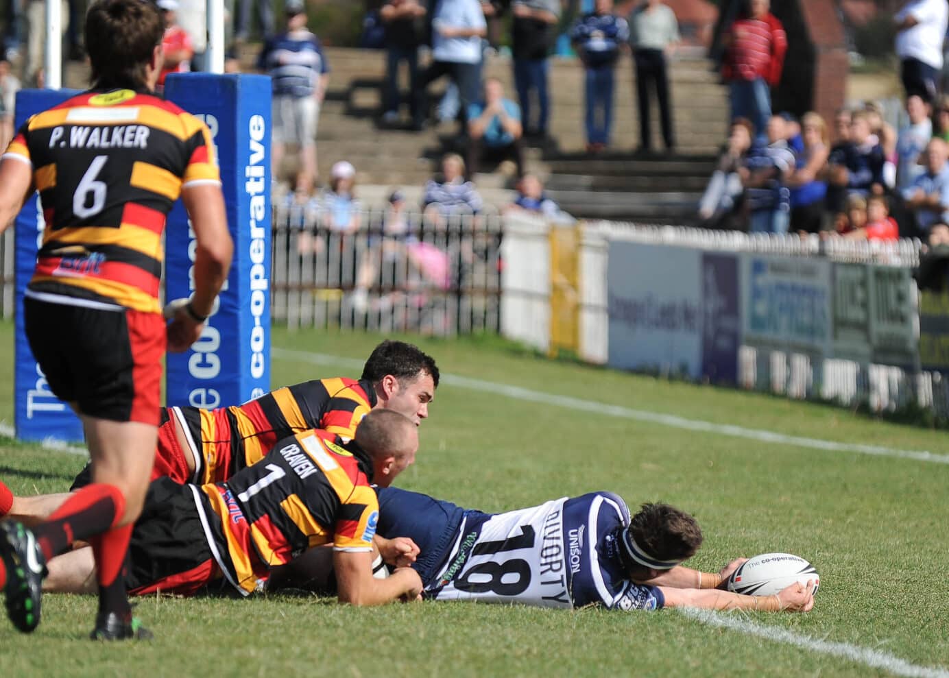 2011 - Featherstone v Dewsbury - Featherstone v Dewsbury rlphotos - Ross Divorty try 01